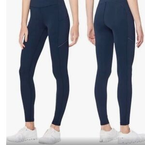 Lululemon size 12 Navy Blue legging with pockets
